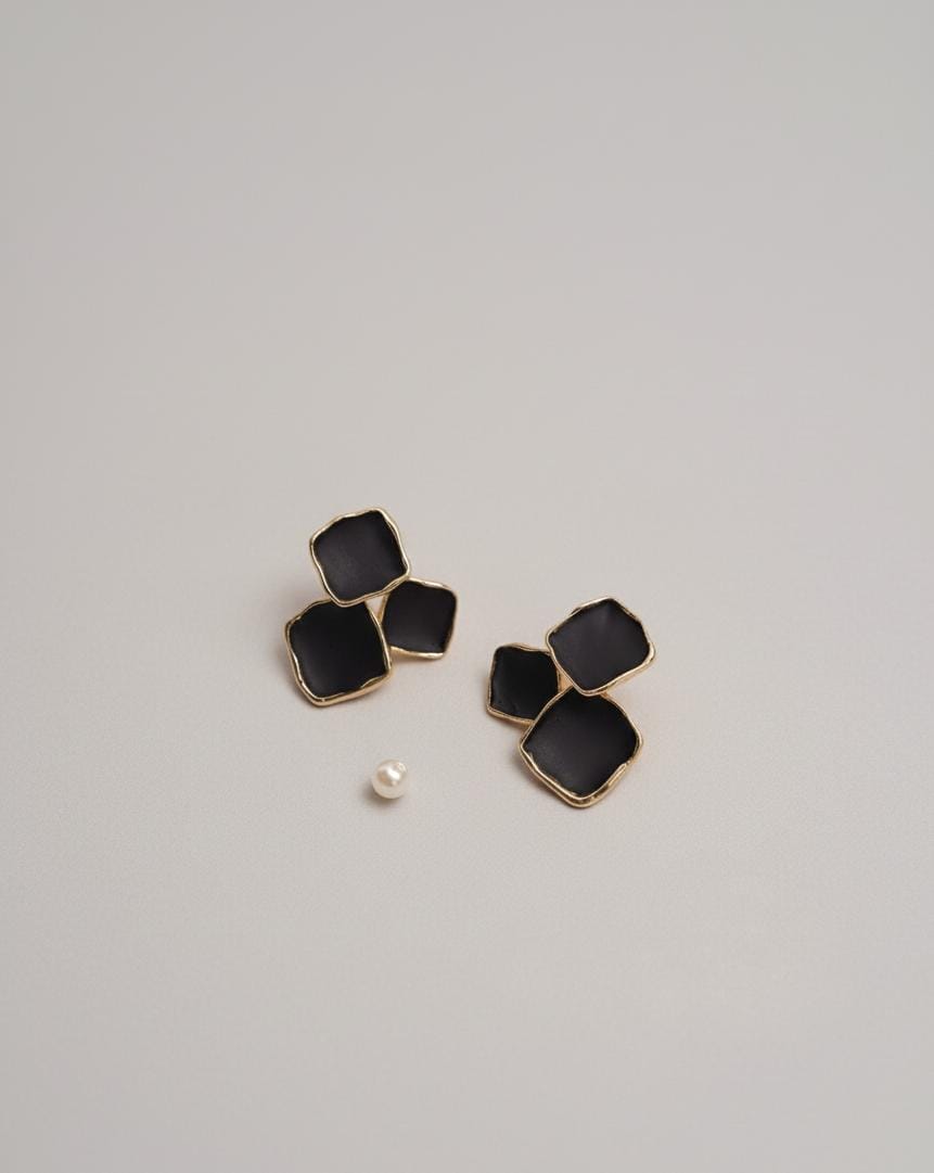 Black enamel stud earring