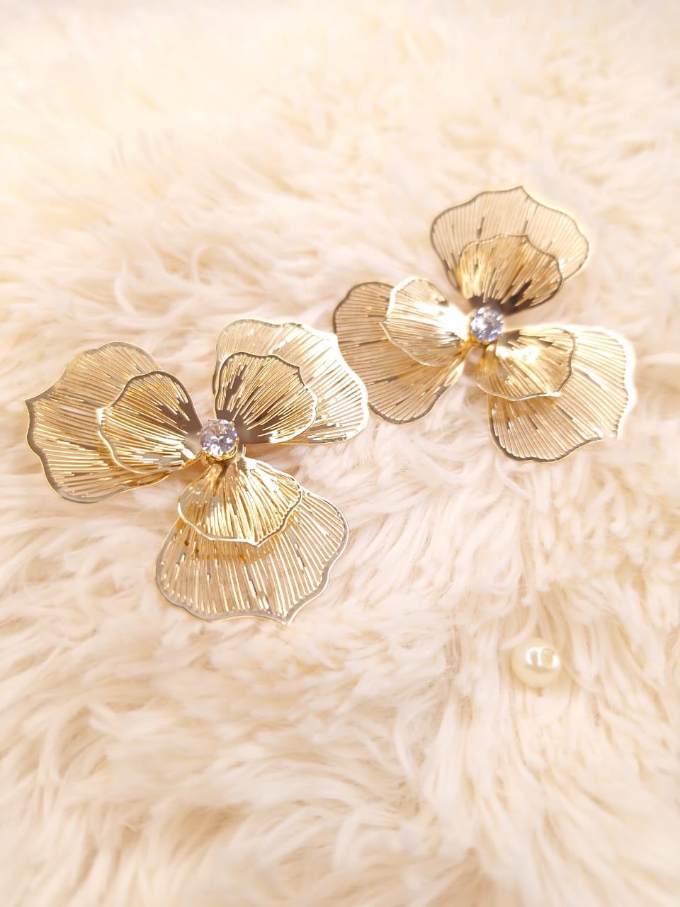 Vintage ginkgo crystal flower
